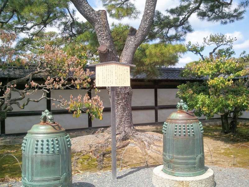 二条城-釣鐘.jpg 二条城 釣鐘