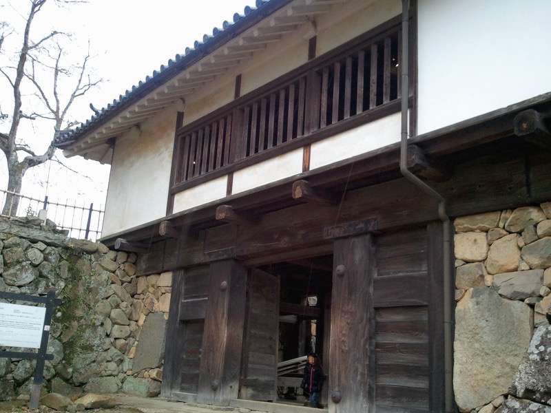 彦根城-太鼓門櫓.jpg 彦根城 太鼓門櫓