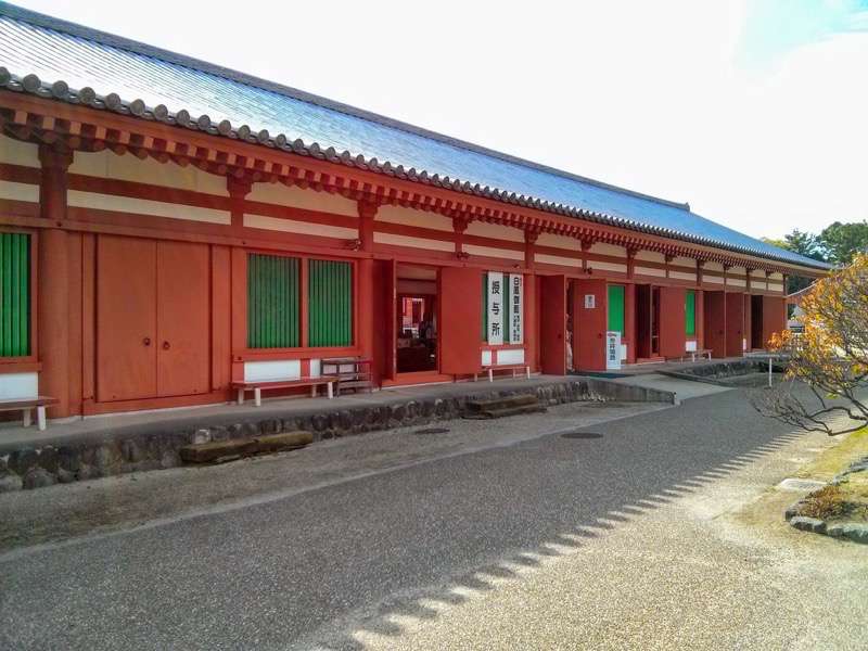薬師寺-入口.jpg 薬師寺 入口