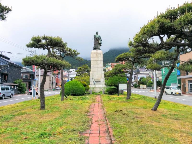 高田屋嘉兵衛像1.jpg 高田屋嘉兵衛像1