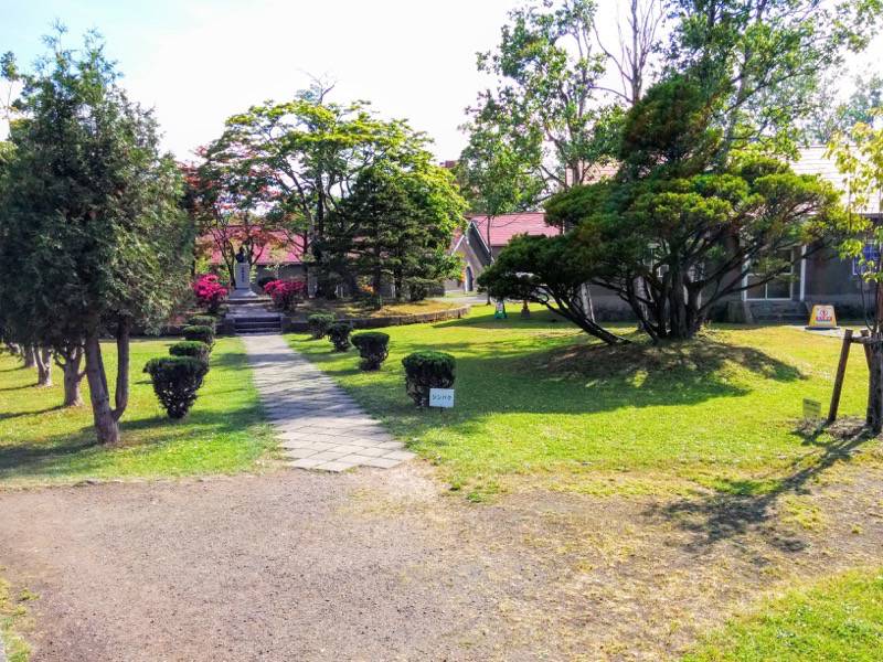 ニッカウヰスキー余市峡蒸溜所 竹鶴政孝翁像２