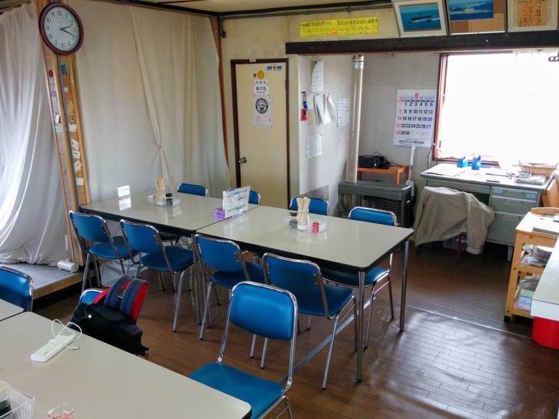 鈴木食堂 テーブル席