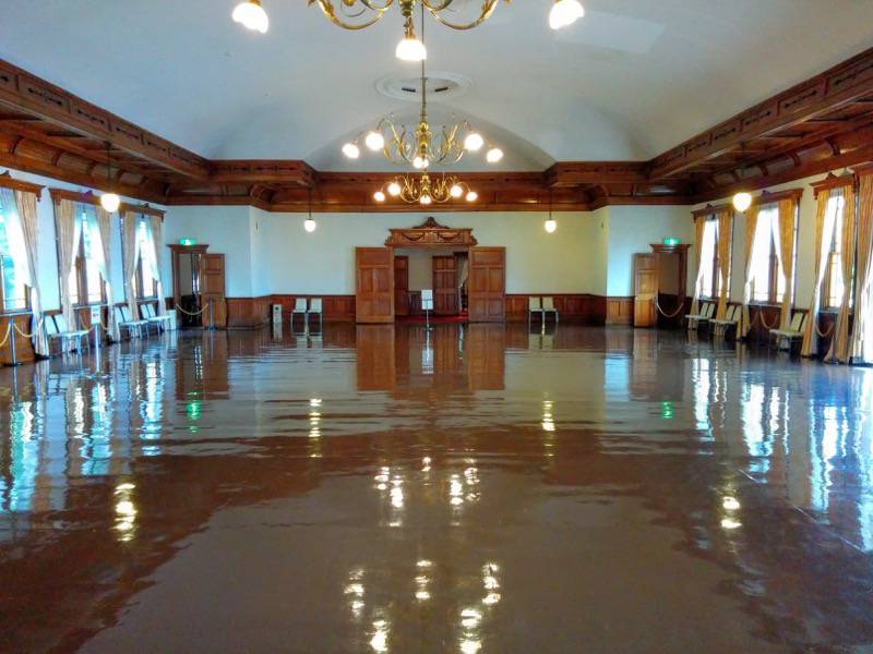 旧函館区公会堂-2F大広間5.jpg 旧函館区公会堂 2F大広間5