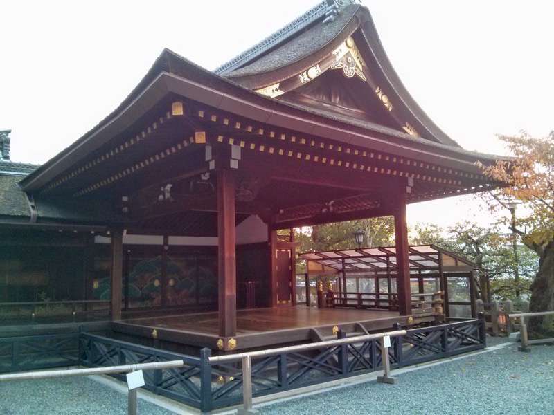 伏見稲荷 神楽殿１