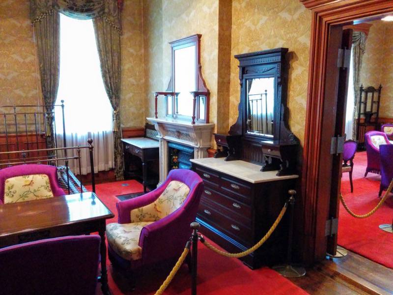 旧函館区公会堂-2F御寝室3.jpg 旧函館区公会堂 2F御寝室3