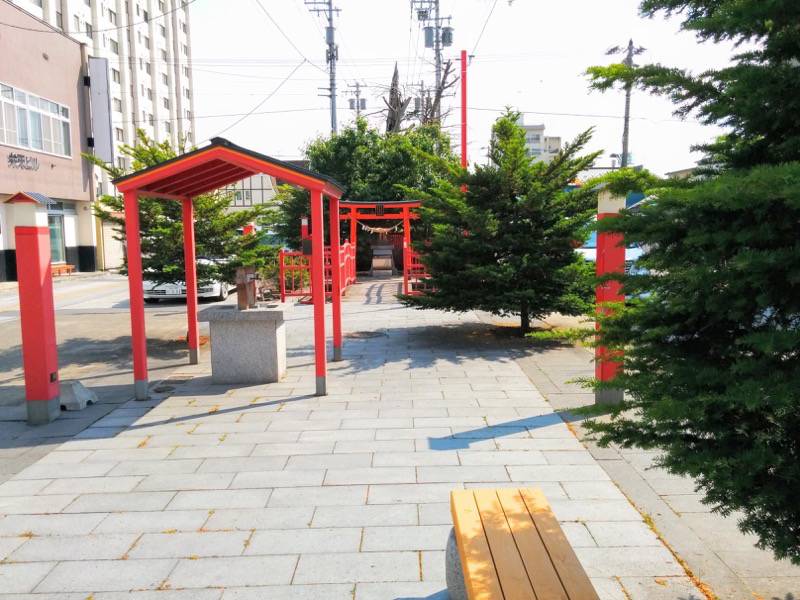 旭川銀座商店街-弁天神社.jpg 旭川銀座商店街 弁天神社