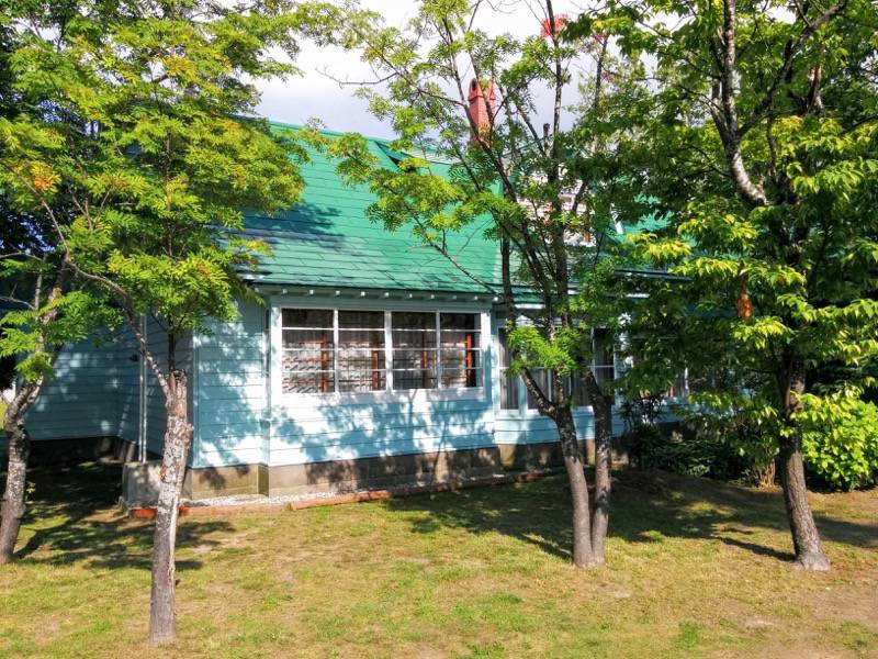 ニッカウヰスキー余市峡蒸溜所-旧竹鶴邸外観3.jpg ニッカウヰスキー余市峡蒸溜所 旧竹鶴邸外観3