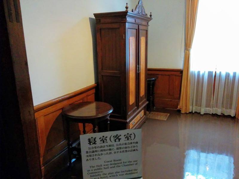 旧函館区公会堂-1F寝室2.jpg 旧函館区公会堂 1F寝室2