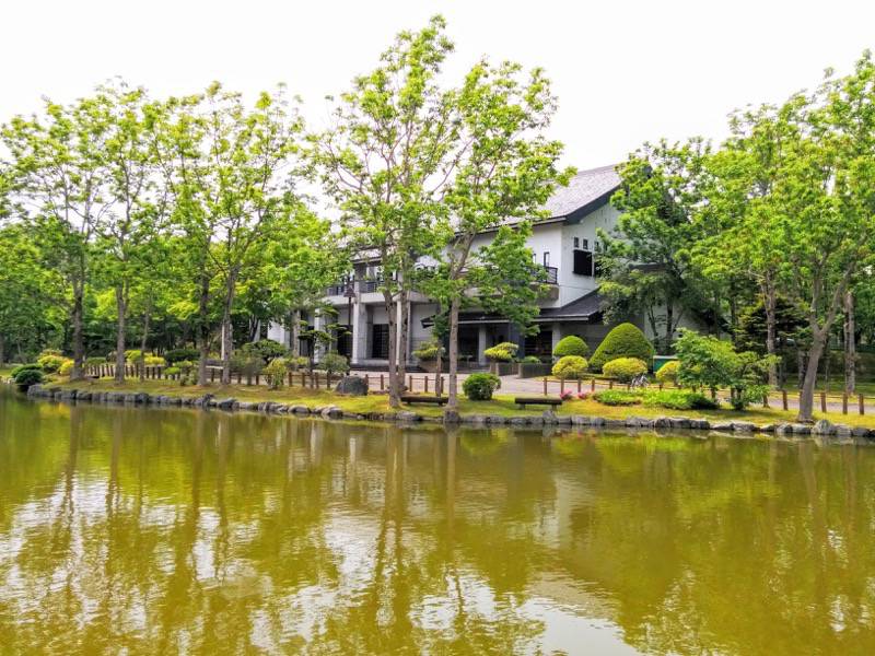 鶴ケ岱公園 武道館