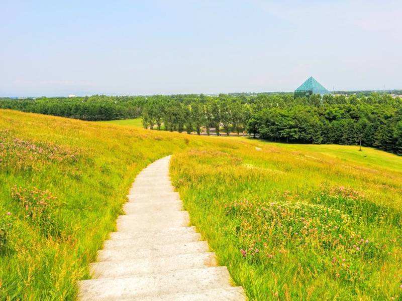 モエレ沼公園-モエレ山3.jpg モエレ沼公園 モエレ山3