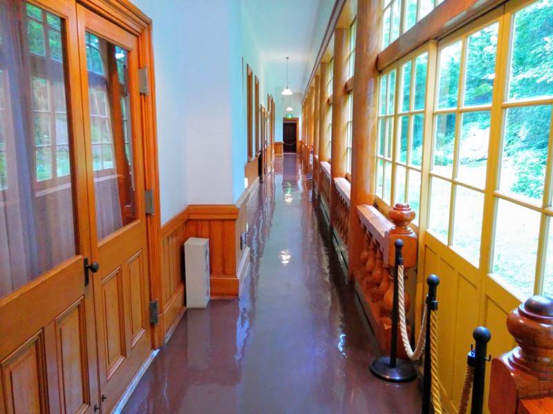 旧函館区公会堂-1F通路.jpg 旧函館区公会堂 1F通路