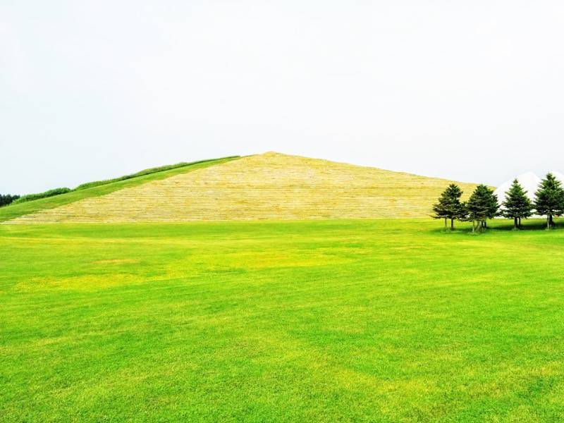 モエレ沼公園-プレイマウンテン2.jpg モエレ沼公園 プレイマウンテン2