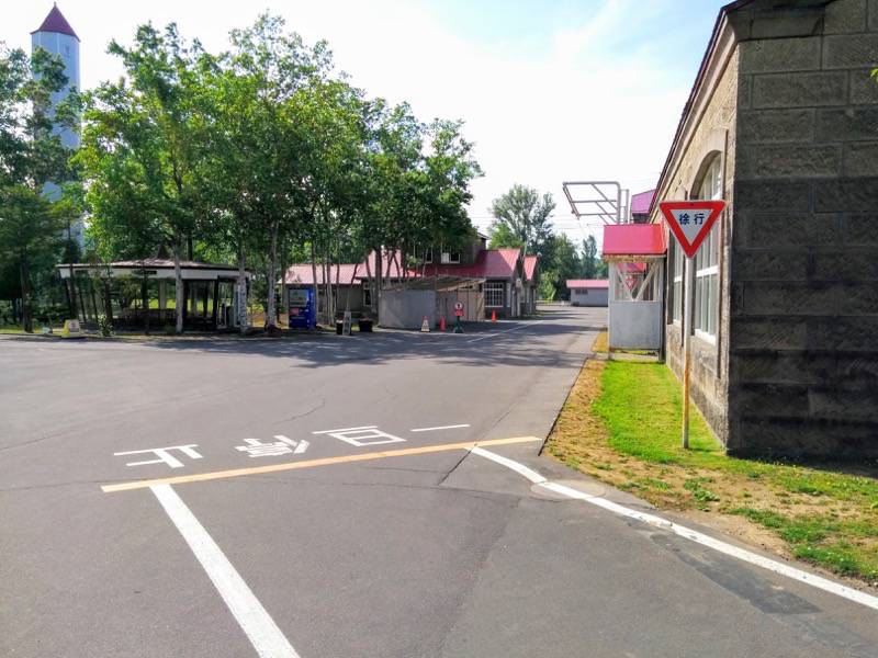 ニッカウヰスキー余市峡蒸溜所 中央の広場付近１