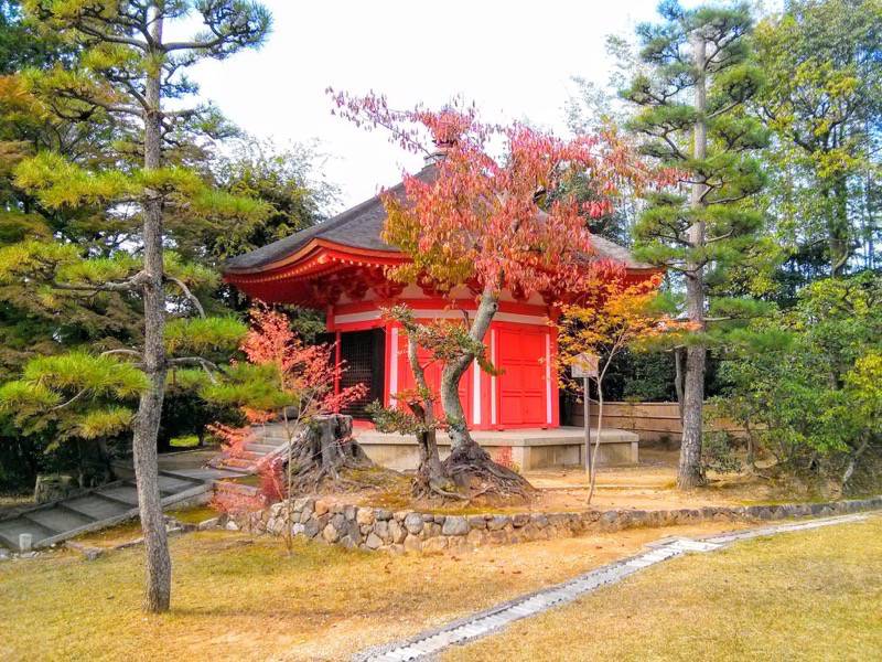東福寺 三聖寺愛染堂