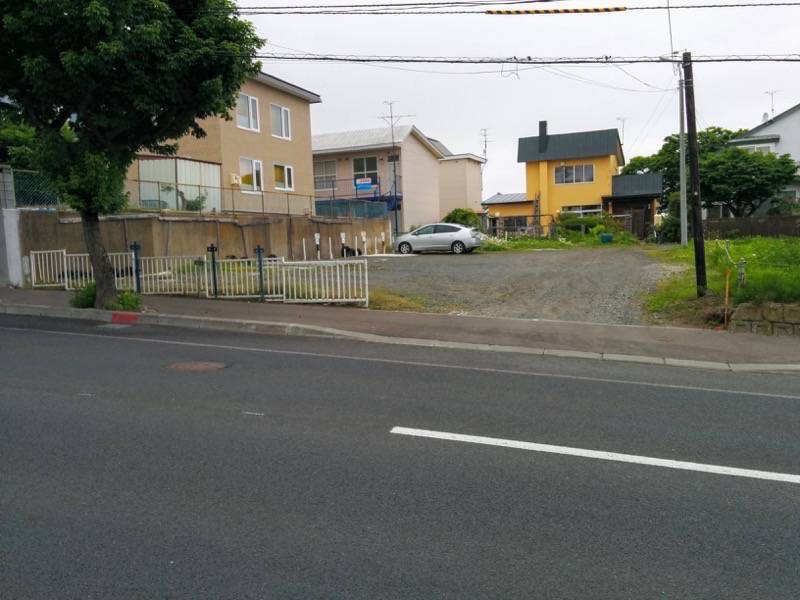 カレーや黒魔術 駐車場