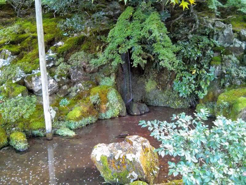 銀閣寺-洗月泉.jpg 銀閣寺 洗月泉