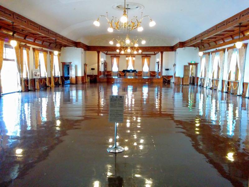 旧函館区公会堂-2F大広間1.jpg 旧函館区公会堂 2F大広間1