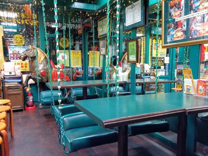 ラッキーピエロ ベイエリア本店 内観２