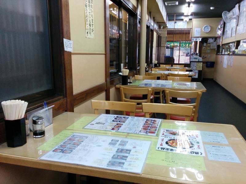 きくよ食堂-テーブル席.jpg きくよ食堂 テーブル席