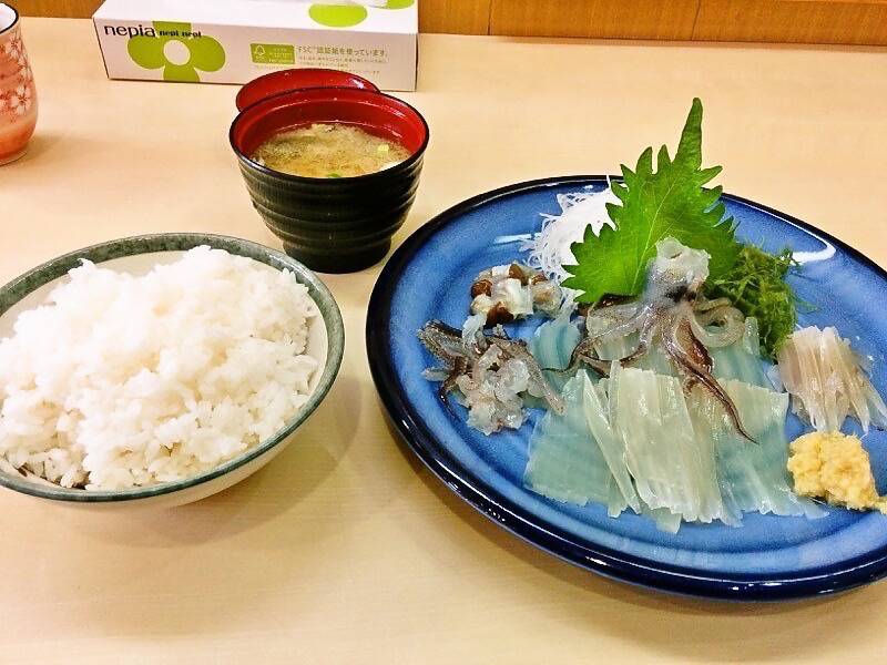 一花亭たびじ-活いか刺し定食.jpg 一花亭たびじ 活いか刺し定食