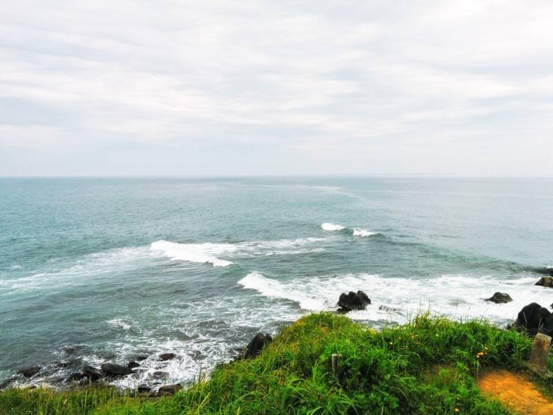 納沙布岬 水晶島と貝殻島灯台２