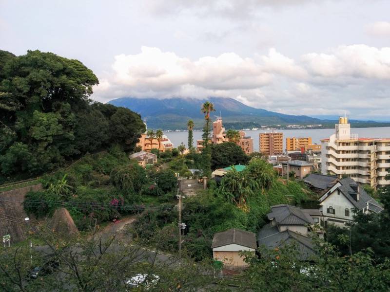 多賀山公園-東福寺城跡出口から見た桜島.jpg 多賀山公園 東福寺城跡出口から見た桜島