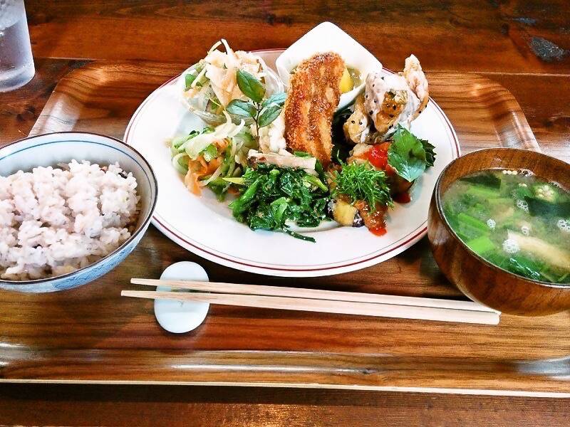 森のかぞく-森のかぞくごはん.jpg 森のかぞく 森のかぞくごはん