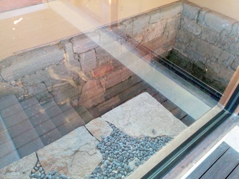 人吉城跡-相良内蔵助屋敷地下室2.jpg 人吉城跡 相良内蔵助屋敷地下室2