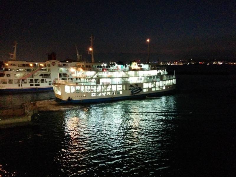 桜島フェリー 夜のフェリー