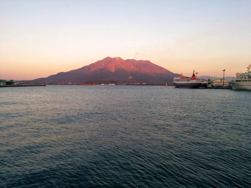 夕暮れの桜島２