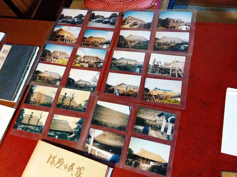 武家屋敷 茅の葺きかえ