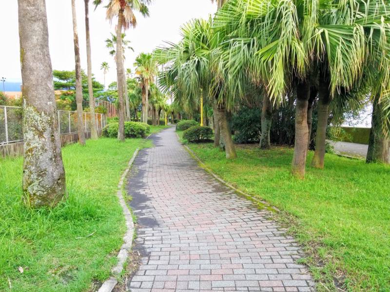 祇園之洲公園 海岸側へつづく道