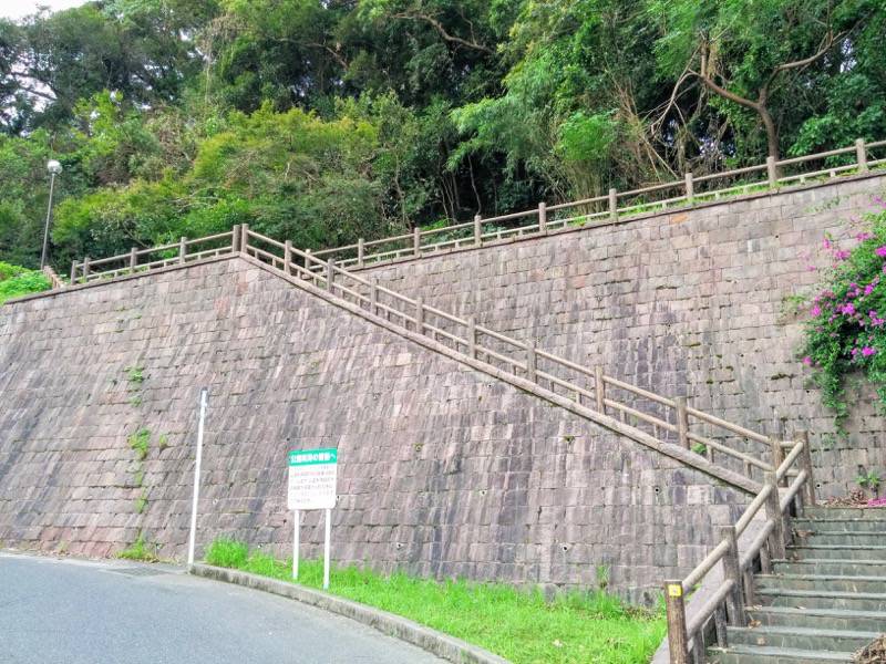 東福寺城跡1入口.jpg 東福寺城跡1入口