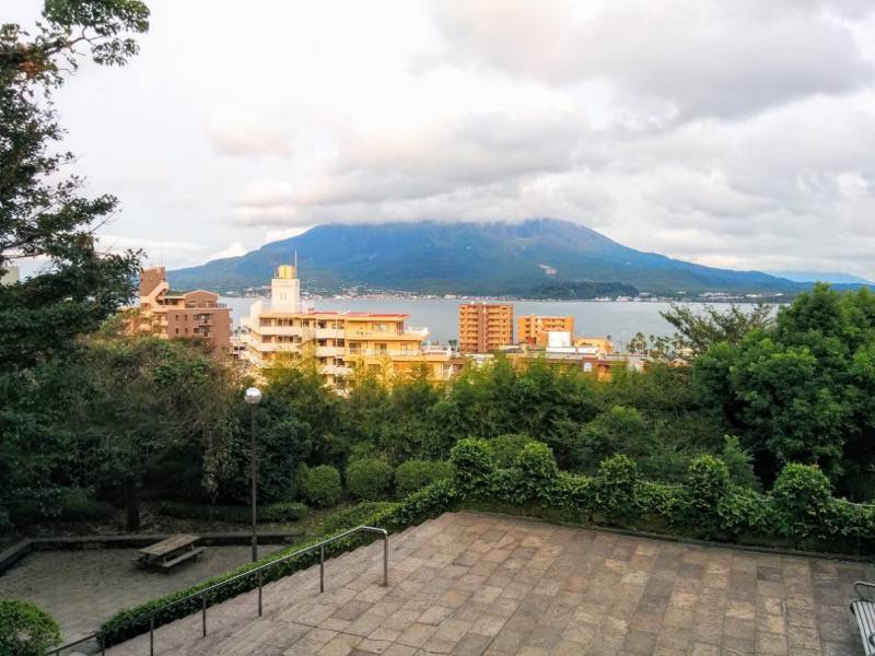 多賀山公園 東郷元帥墓付近から見た桜島