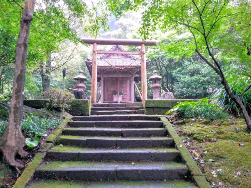 仙巌園-御庭神社.jpg 仙巌園 御庭神社