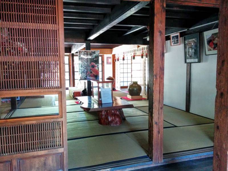 青井阿蘇神社文化苑 継承殿内１