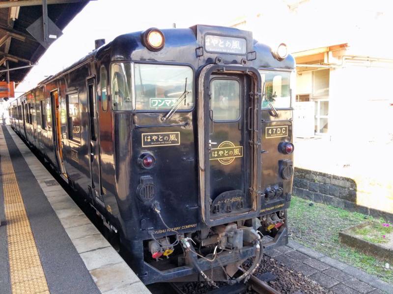 はやとの風 吉松駅にて