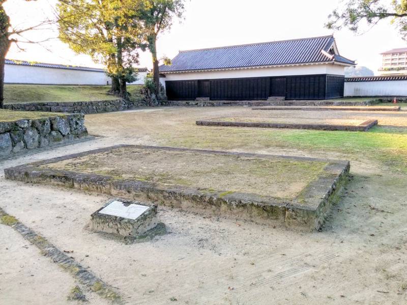 人吉城跡-軍役蔵跡・買物所跡2.jpg 人吉城跡 軍役蔵跡 買物所跡2