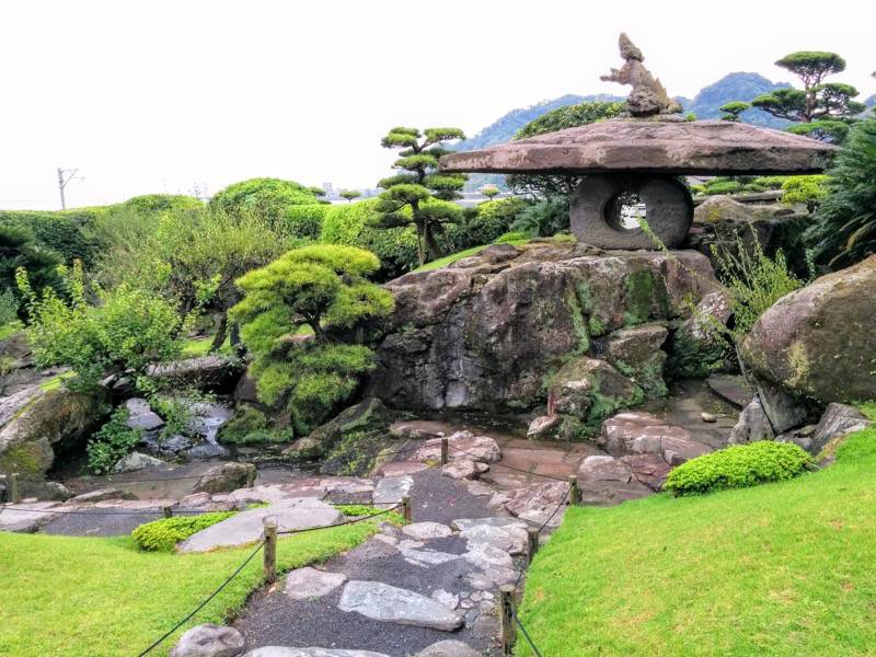 仙巌園 獅子乗大石灯籠