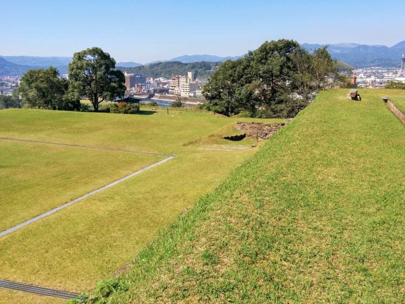 人吉城跡-二の丸跡から三の丸跡2.jpg 人吉城跡 二の丸跡から三の丸跡2