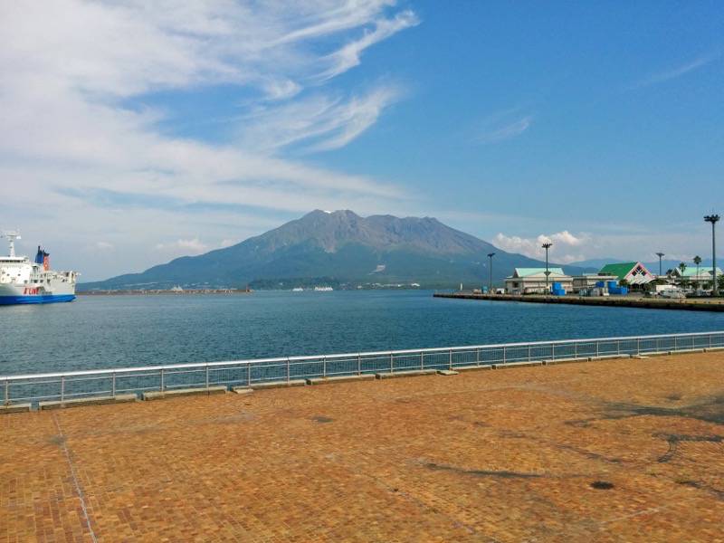 ドルフィンポート潮騒フェスタ-桜島1.jpg ドルフィンポート潮騒フェスタ 桜島1