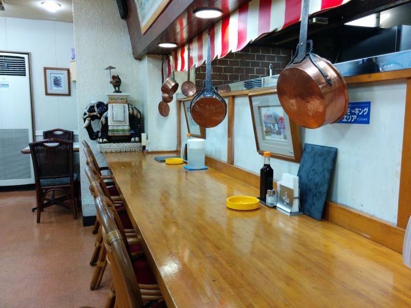 おぐら本店-カウンター席.jpg おぐら本店 カウンター席