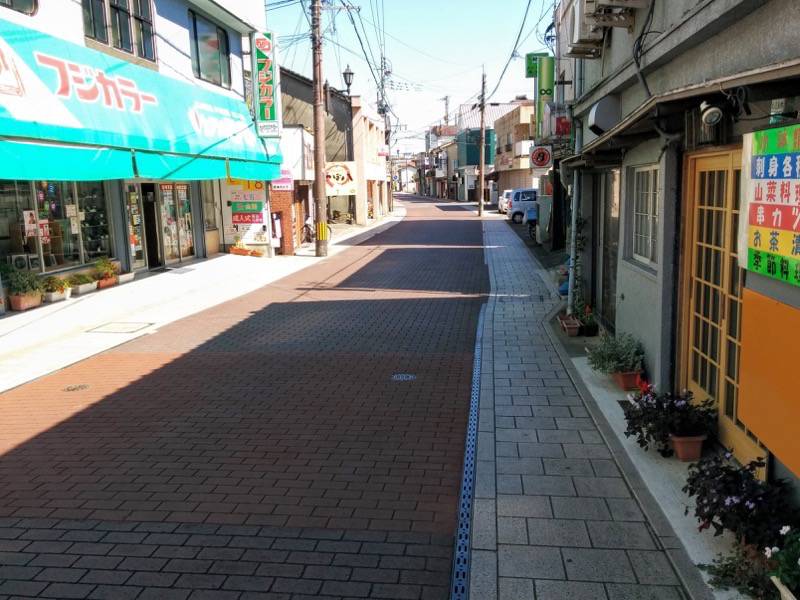 昼の商店街１