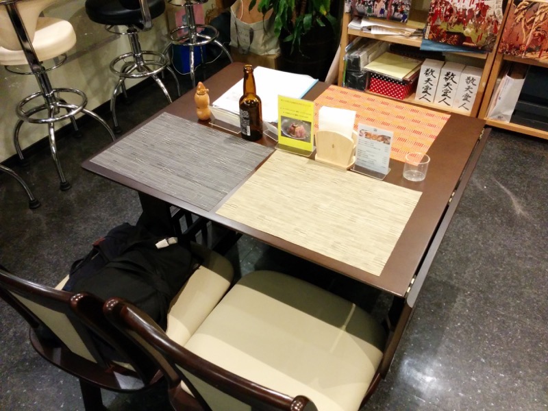 K10カフェ 内観３