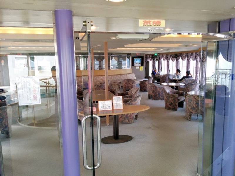 フェリー屋久島2 船内３F前方の席