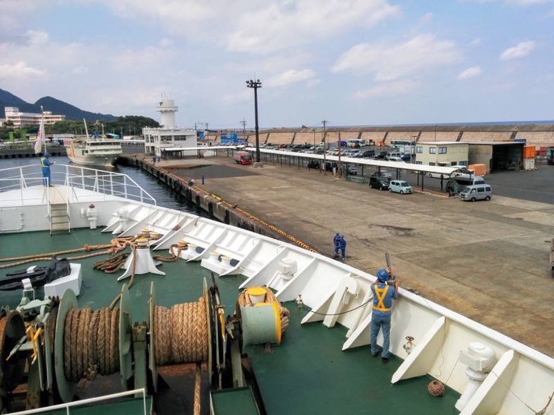 フェリー屋久島2 接舷作業