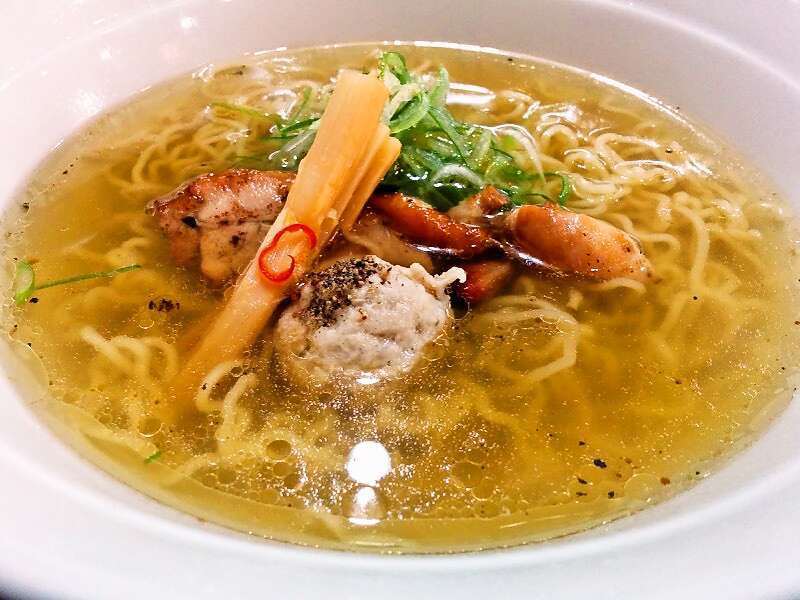 てしお塩専門店-元祖塩ラーメン.jpg てしお塩専門店 元祖塩ラーメン