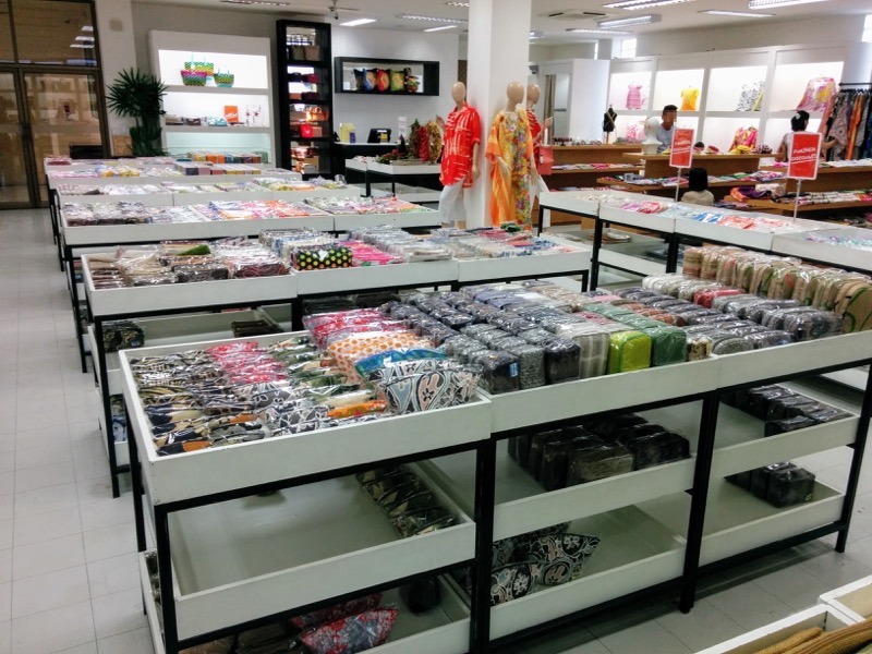 19四階スカーフ 小物