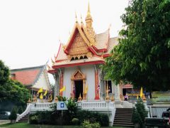 本堂の壁画は必見！ワット ラット ブラーナ｜タイ ピサヌローク