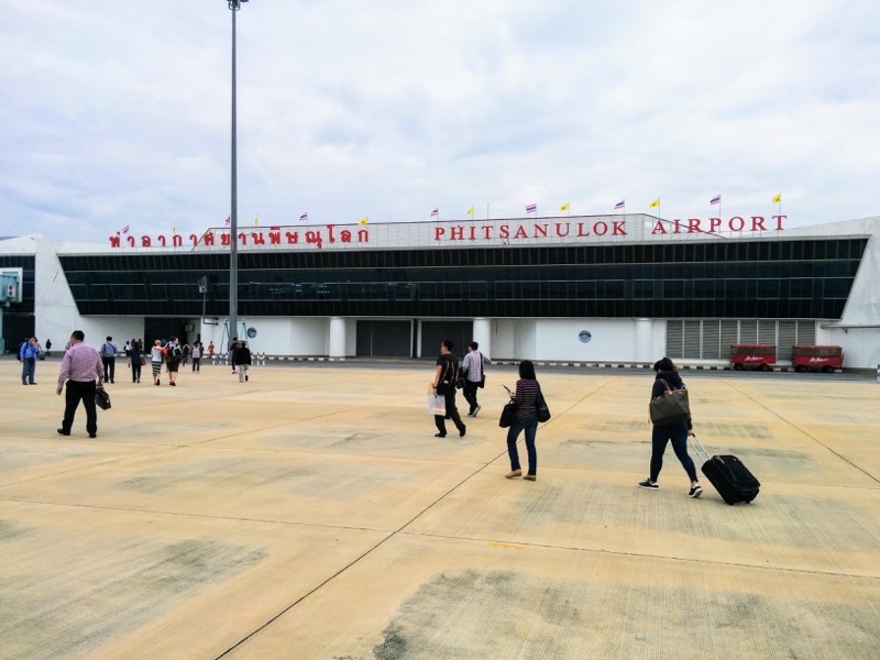 01ピサヌローク空港